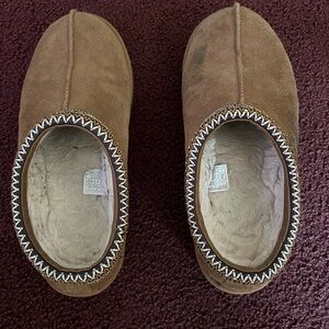 Women’s Tasman Uggs, size 10.  Only worn a few times.  Smoke free home.  $75